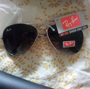 NEW Ray Ban Italy Never Worn
